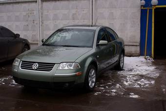 2004 Volkswagen Passat Photos