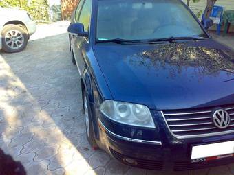 2004 Volkswagen Passat Photos