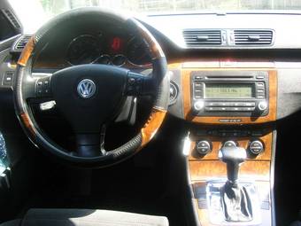 2005 Volkswagen Passat Wallpapers