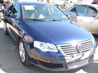 2005 Volkswagen Passat Photos