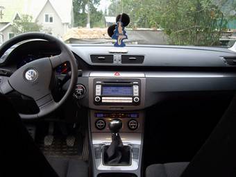 2008 Volkswagen Passat Photos