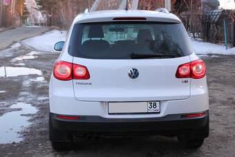 2008 Volkswagen Tiguan Photos