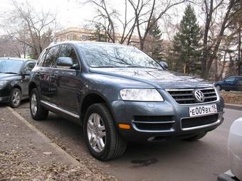 2004 Volkswagen Touareg Photos