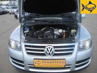 2005 Volkswagen Touareg Images