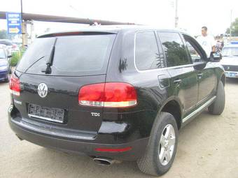 2005 Volkswagen Touareg Images