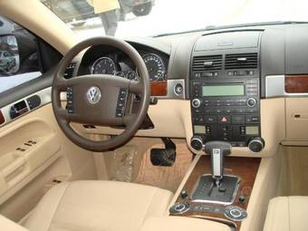 2008 Volkswagen Touareg Pictures