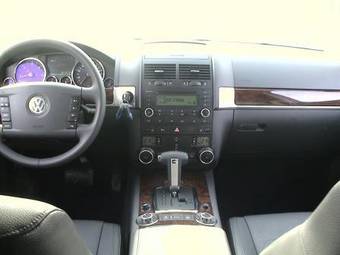 2008 Volkswagen Touareg Photos