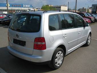 2005 Volkswagen Touran Images