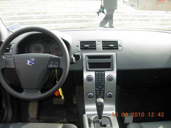 2008 Volvo S40 Pictures