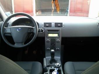 2008 Volvo S40 Images