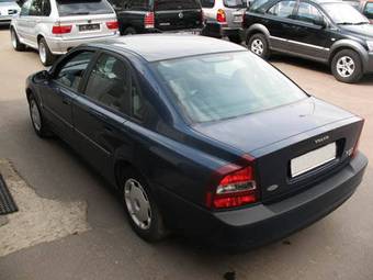 2003 Volvo S80 Pictures