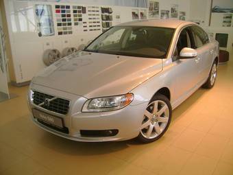 2009 Volvo S80 Pictures