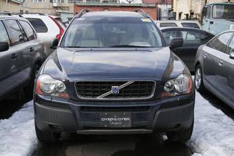 2004 Volvo XC90 Photos