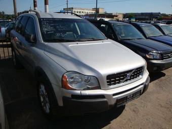 2004 Volvo XC90 Photos