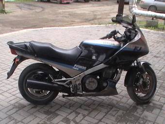 1993 Yamaha XJR1200R Pics