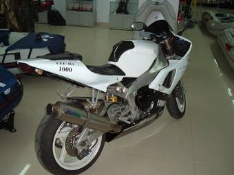 2000 Yamaha YZF Photos