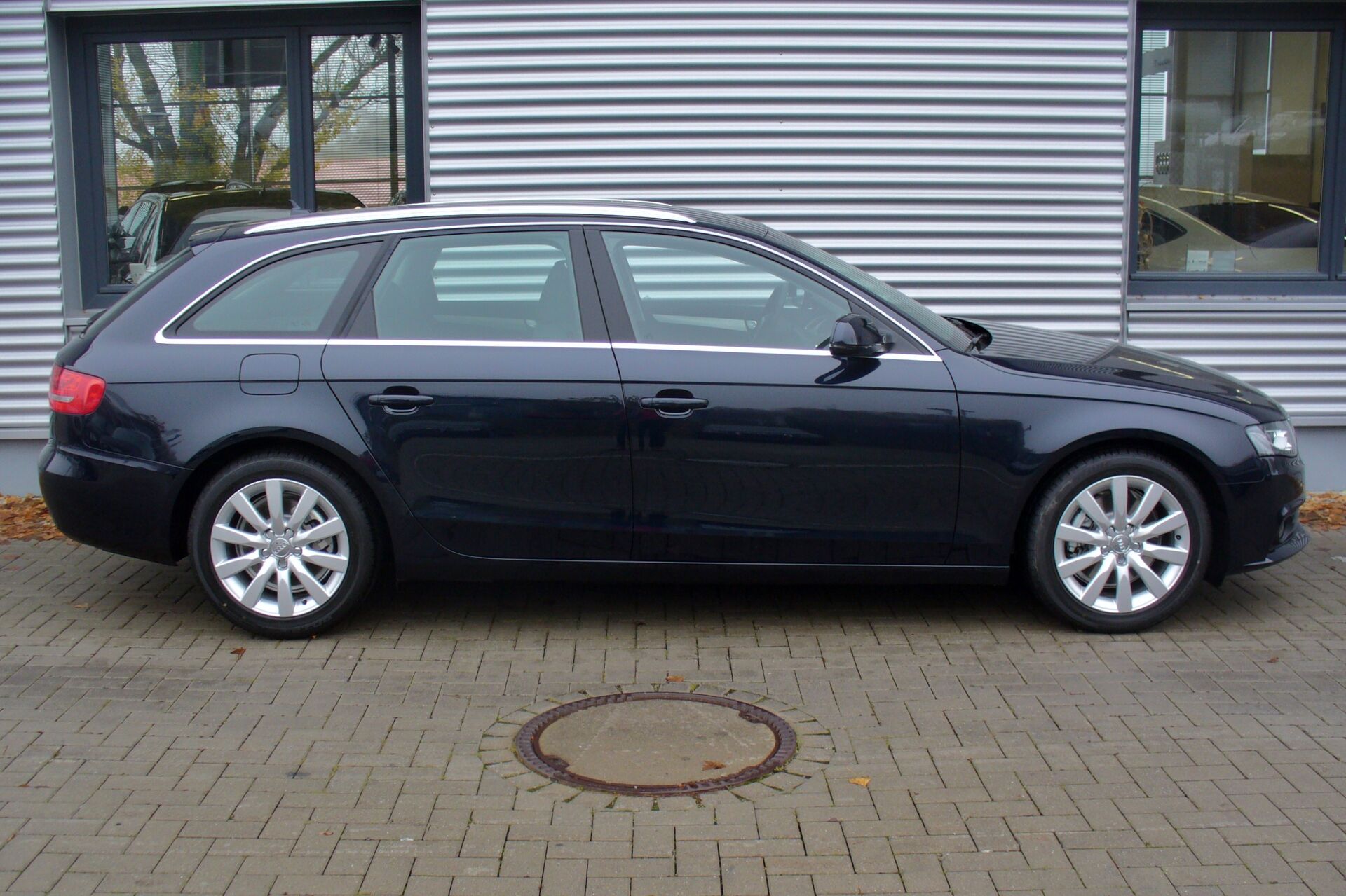 Audi A4 Avant (B8 8K) 3.2 FSI V6 (265 Hp) Multitronic 2009 - 2011 Specs ...