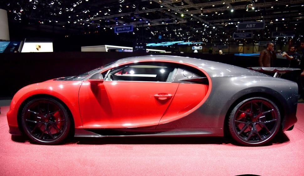 Bugatti Chiron Sport 2018 - present Specs and Technical Data, Fuel