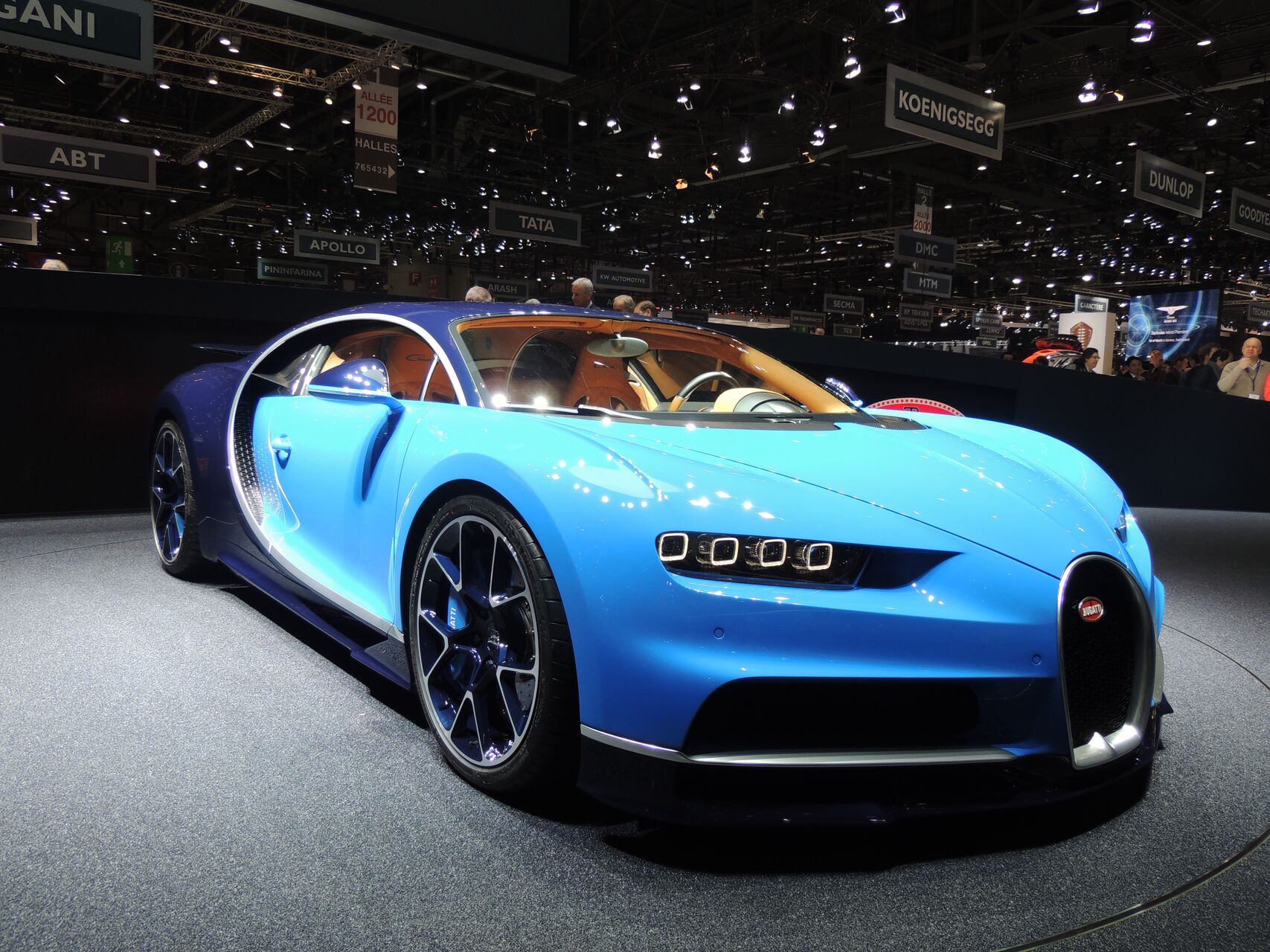 Bugatti Chiron 8.0 W16 (1500 Hp) AWD DSG 2016 - present Specs and