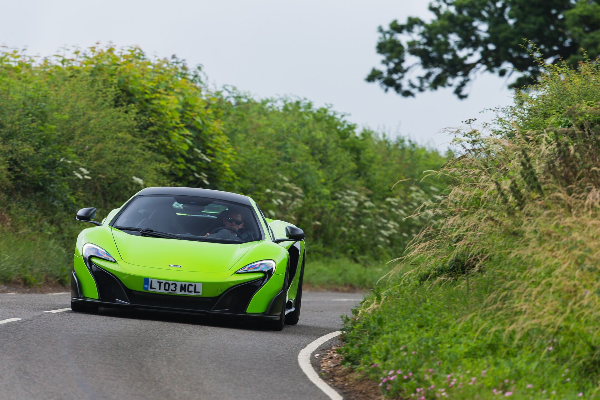 McLaren 675LT Coupe 2015 - 2017 Specs and Technical Data, Fuel