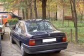 Opel Vectra A (facelift 1992) 1.6i CAT (75 Hp) 1993 - 1995