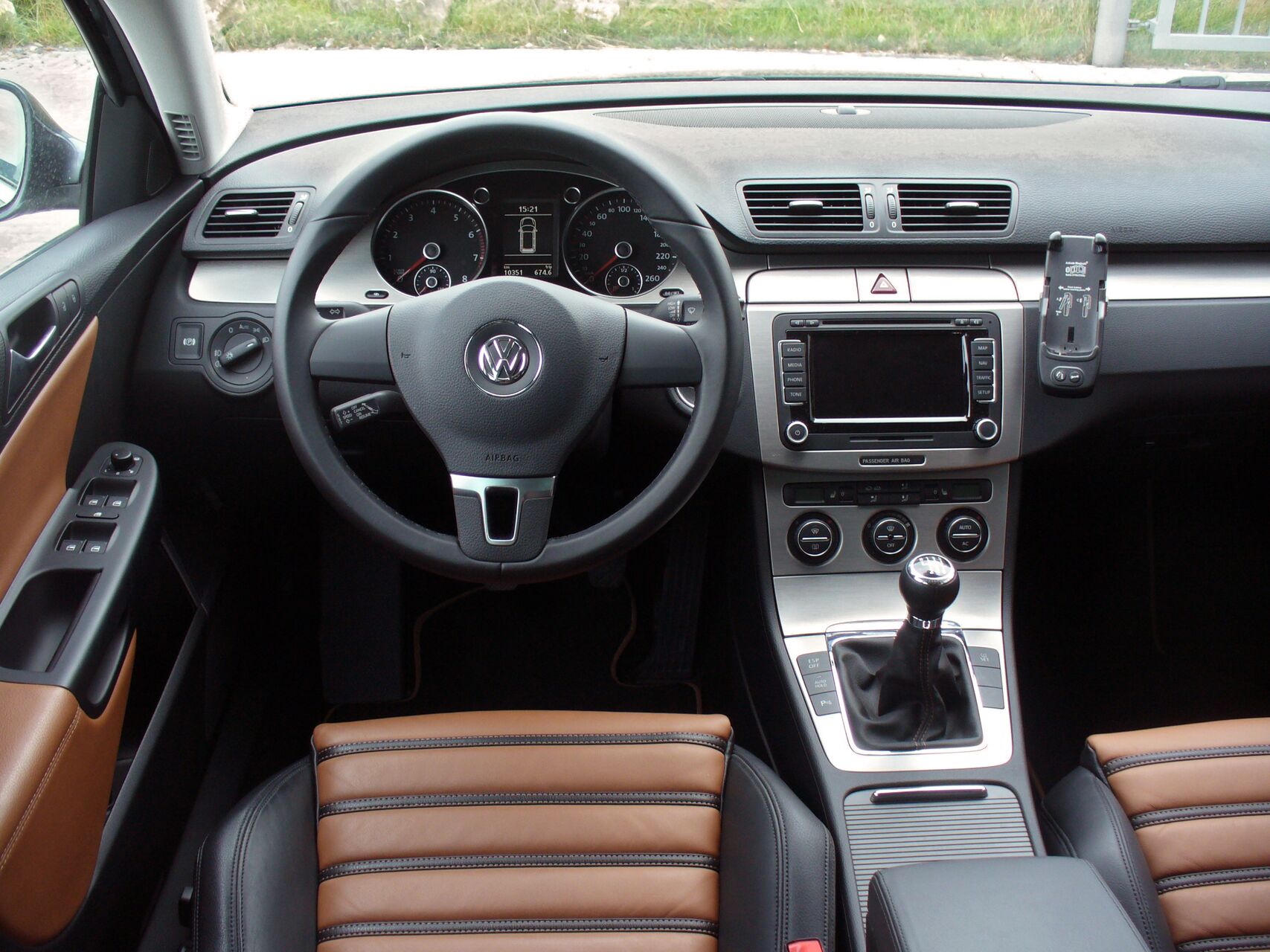 Volkswagen Passat CC I 1.8 TSI (160 Hp) 2008 - 2012 Specs and Technical ...