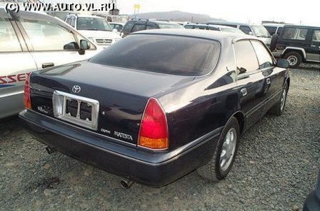 1996 Toyota Crown Majesta